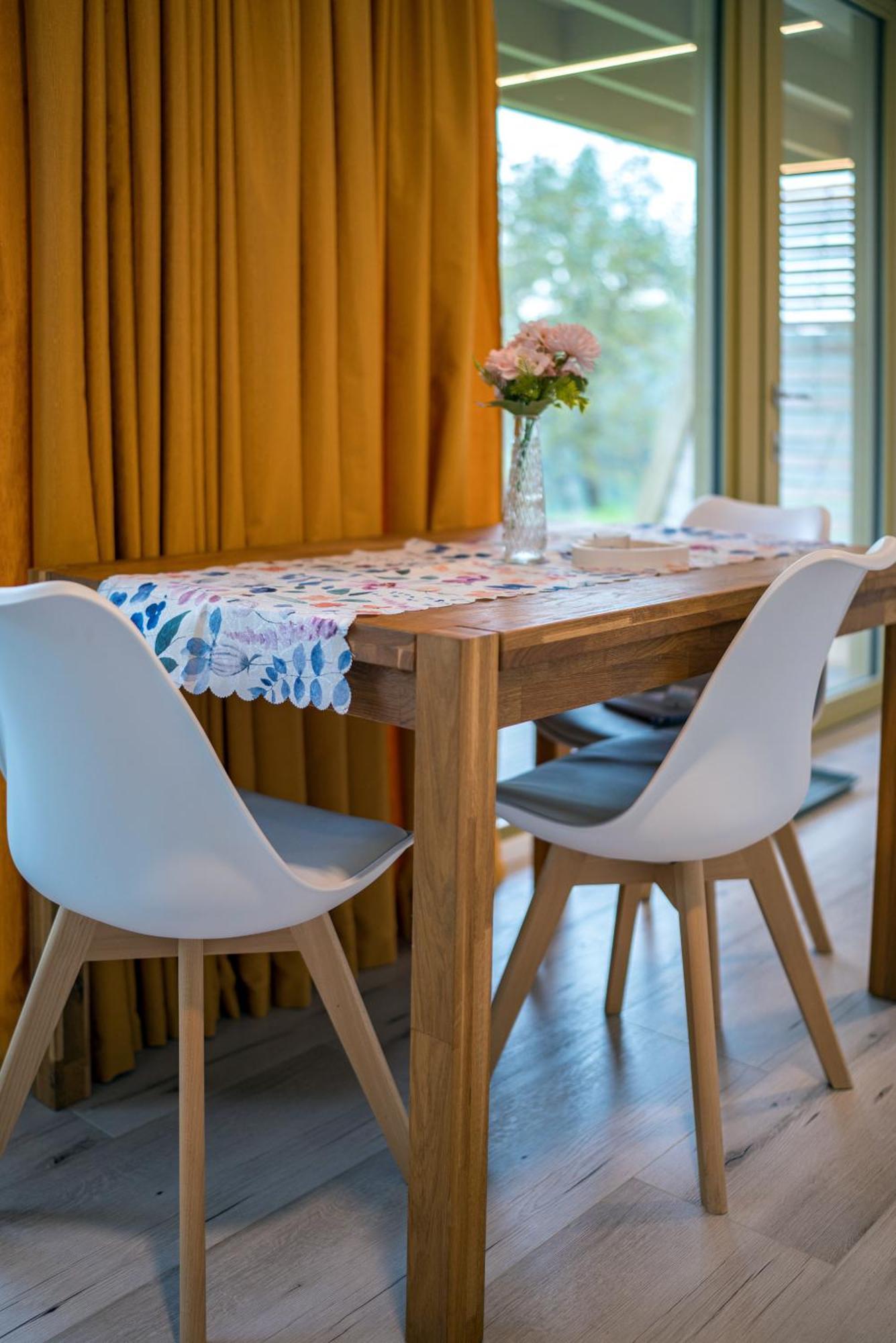 Holiday House Hona Lux Velike Lasce Extérieur photo