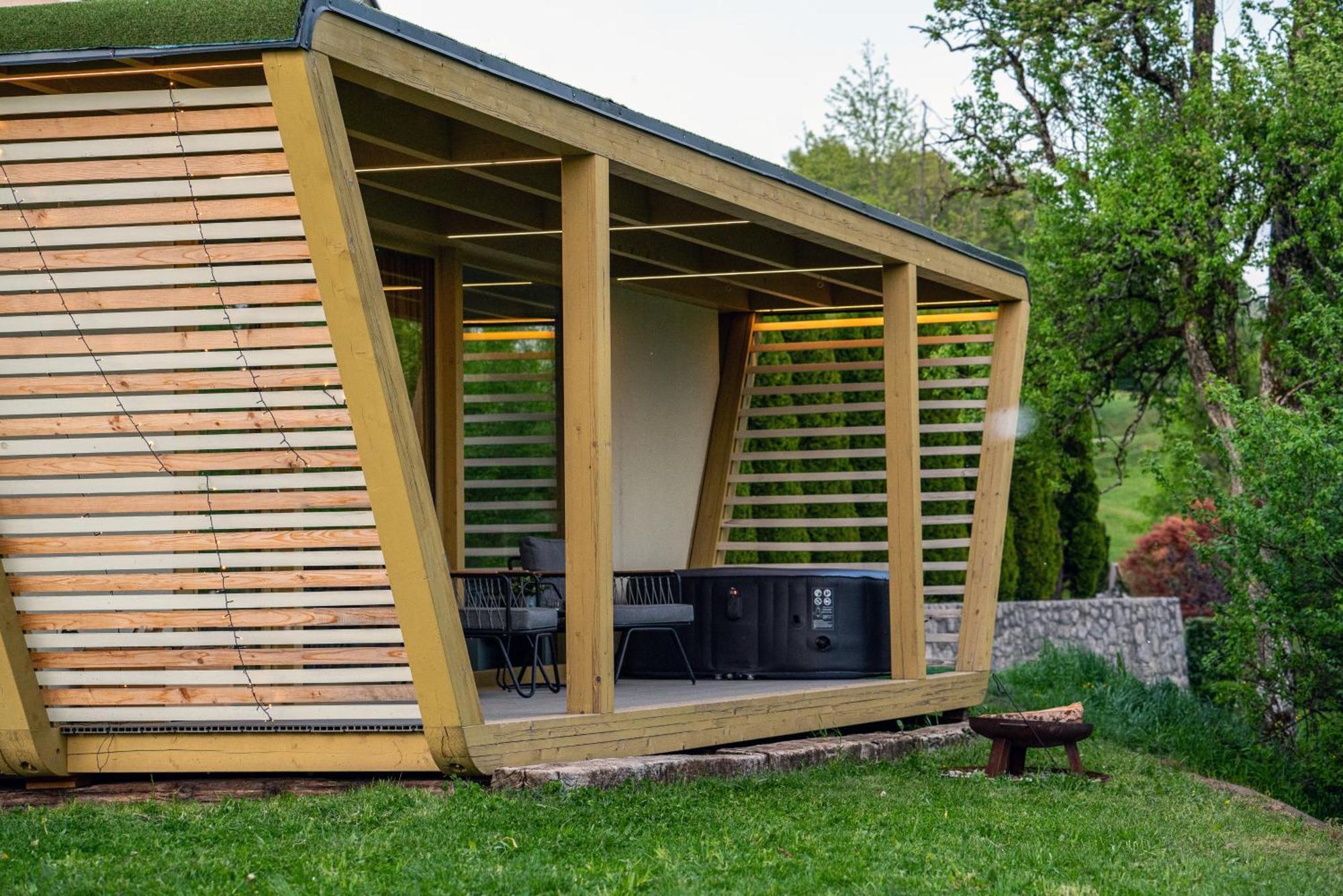 Holiday House Hona Lux Velike Lasce Extérieur photo